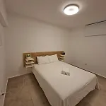 Nadine Sea Side וילה לרנקה
