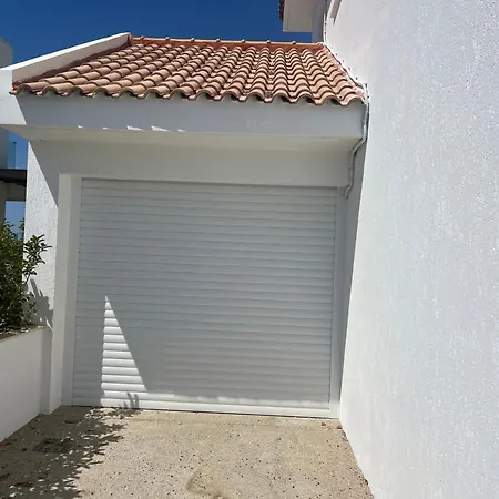 Nadine Sea Side * ラルナカ