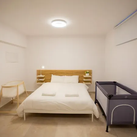 Nadine Sea Side Villa Larnaca