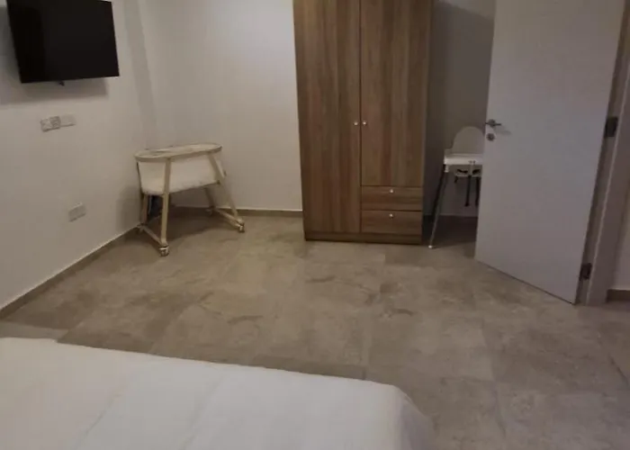 Nadine Sea Side * ラルナカ