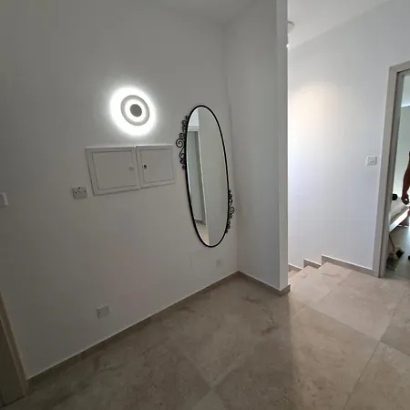 Вилла Nadine Sea Side *