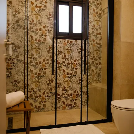 Вилла Nadine Sea Side *