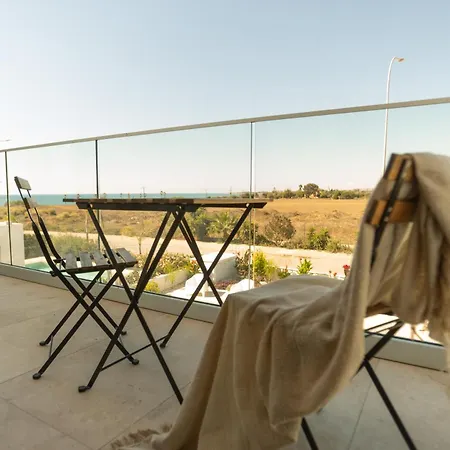 Nadine Sea Side Вилла Ларнака