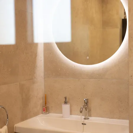 Nadine Sea Side Вилла *