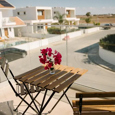 Вилла Nadine Sea Side