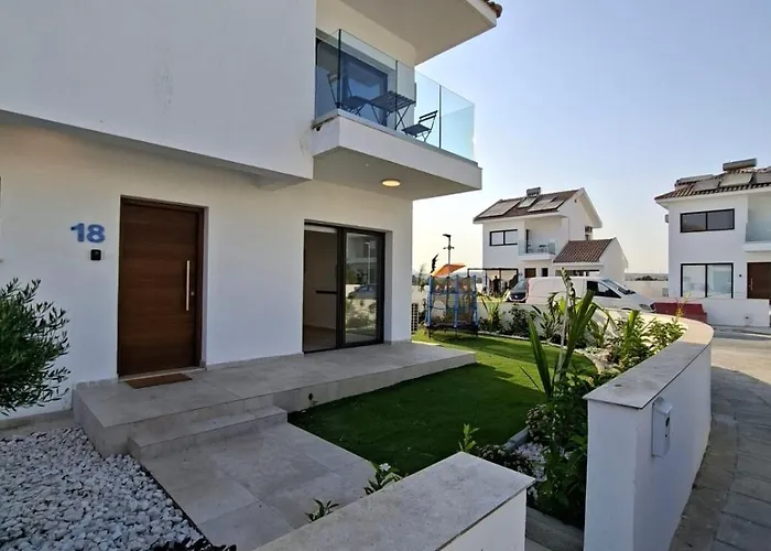 빌라 Nadine Sea Side *