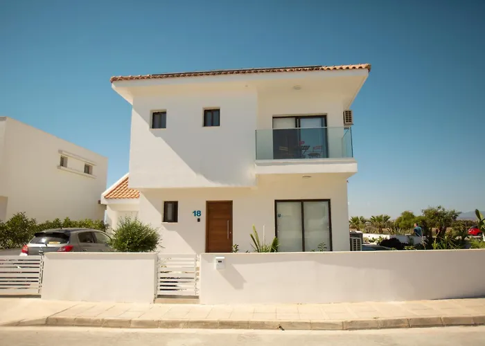 Nadine Sea Side 빌라