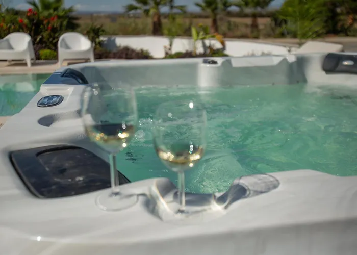 Nadine Sea Side 빌라